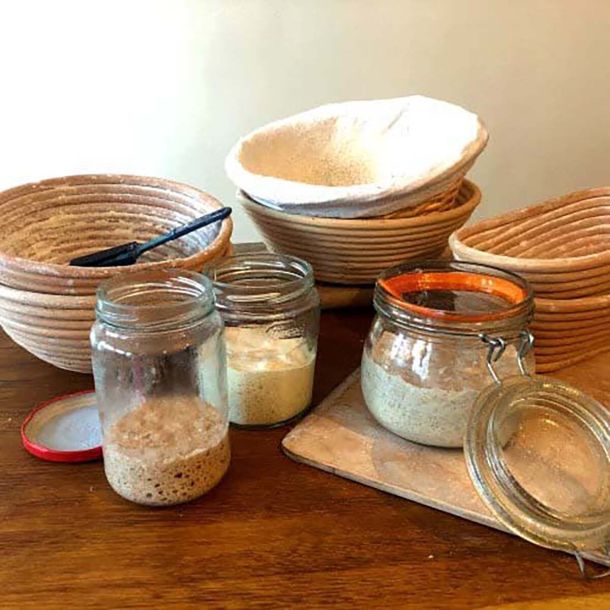 how to make a sourdough starter