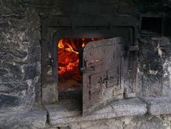 What Temperature Should I Bake Bread? Fine Tune Your Recipe!